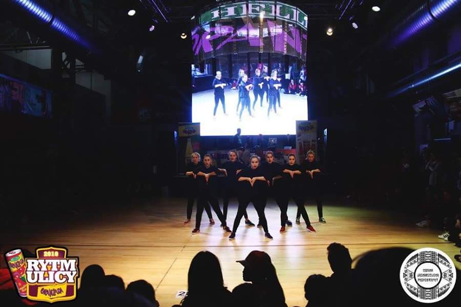 Hip Hop Buda Opole, zajęcia taneczne dla dzieci, młodzieży i dorosłych, szkoła tańca w Opolu, dancehall, breakdance, twerk, obozy taneczne, taniec, Akademia Kultury Hip Hop, Szkoła Dj, zajęcia djskie