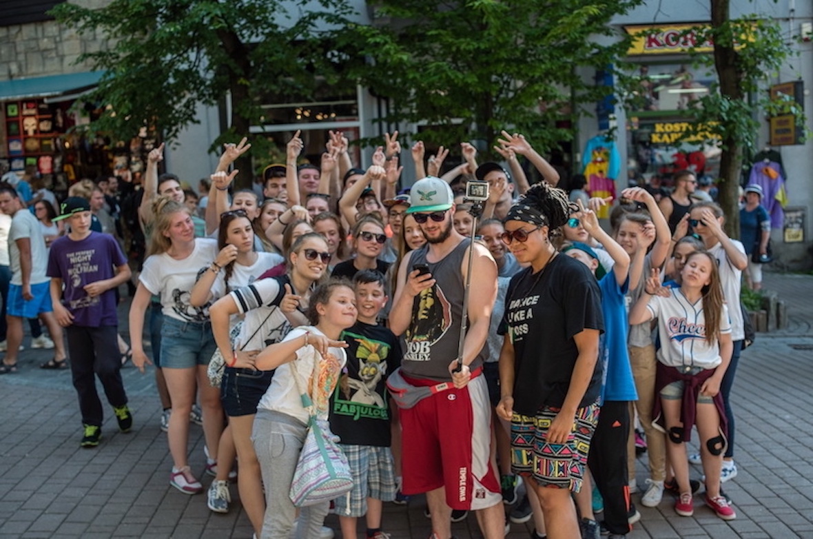 Hip Hop Buda Opole, zajęcia taneczne dla dzieci, młodzieży i dorosłych, szkoła tańca w Opolu, dancehall, breakdance, twerk, obozy taneczne, taniec, Akademia Kultury Hip Hop