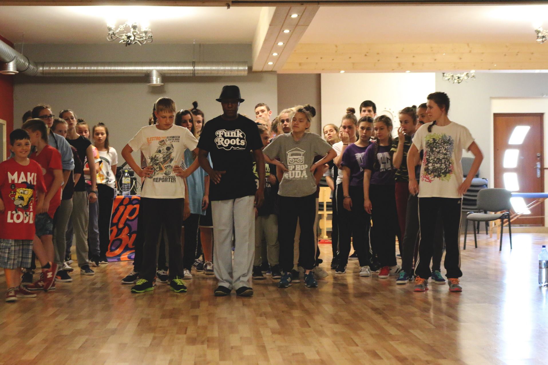 Hip Hop Buda Opole, zajęcia taneczne dla dzieci, młodzieży i dorosłych, szkoła tańca w Opolu, dancehall, breakdance, twerk, obozy taneczne, taniec, Akademia Kultury Hip Hop, Szkoła Dj, zajęcia djskie
