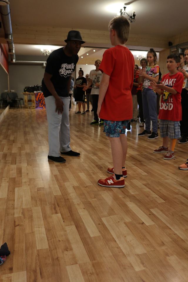 Hip Hop Buda Opole, zajęcia taneczne dla dzieci, młodzieży i dorosłych, szkoła tańca w Opolu, dancehall, breakdance, twerk, obozy taneczne, taniec, Akademia Kultury Hip Hop, Szkoła Dj, zajęcia djskie