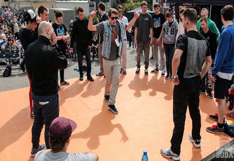 Hip Hop Buda Opole, zajęcia taneczne dla dzieci, młodzieży i dorosłych, szkoła tańca w Opolu, dancehall, breakdance, twerk, obozy taneczne, taniec, Akademia Kultury Hip Hop